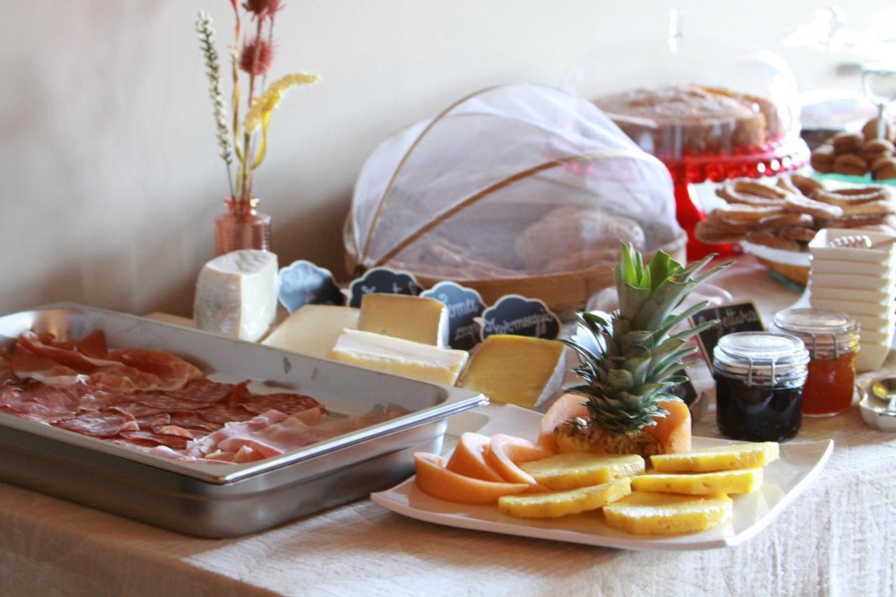 Bed and Breakfast Bed & Brekfast Da Kate Dreams And Colors Foglizzo Экстерьер фото